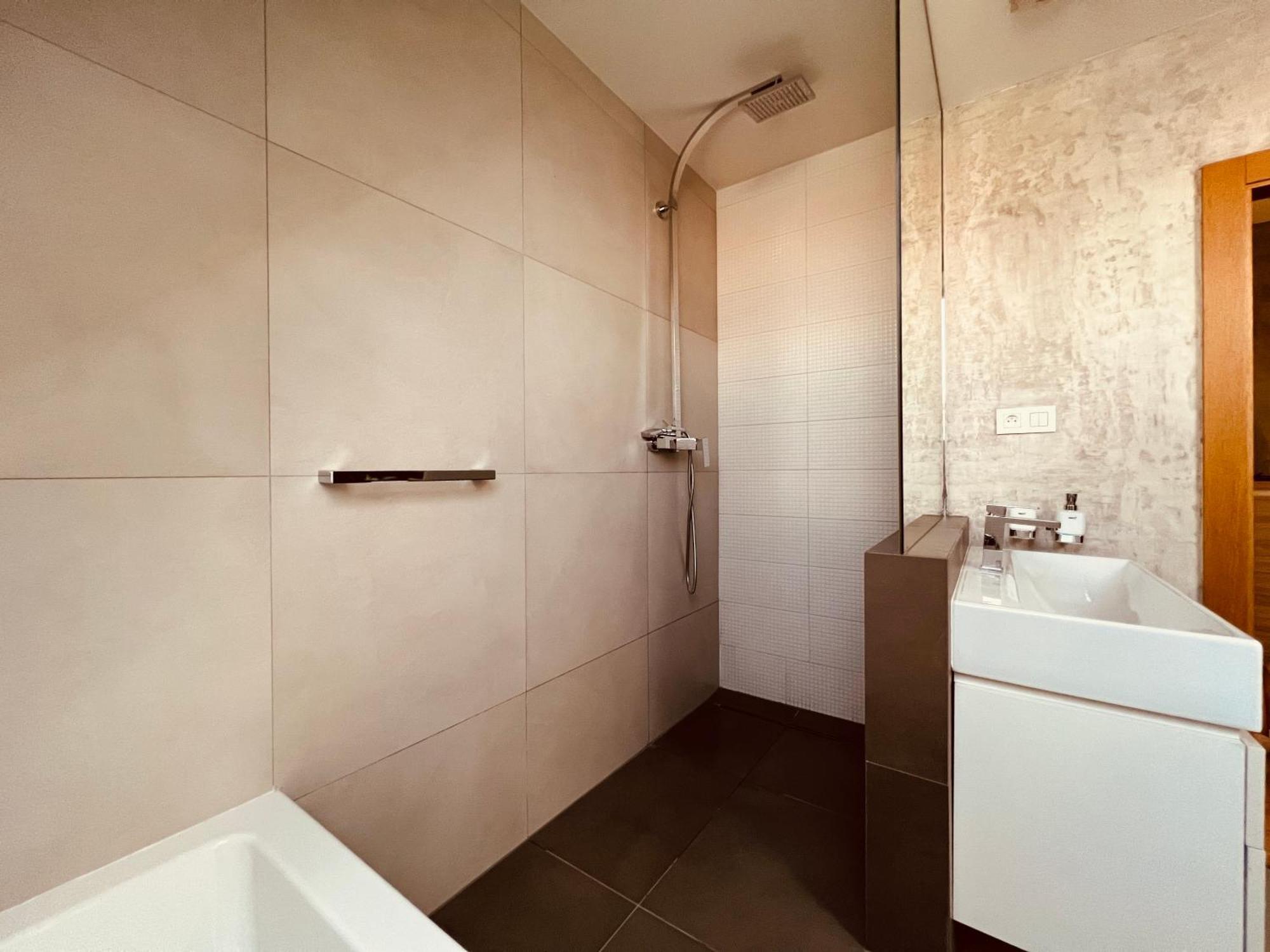 Apartman Valori - 100M2 *