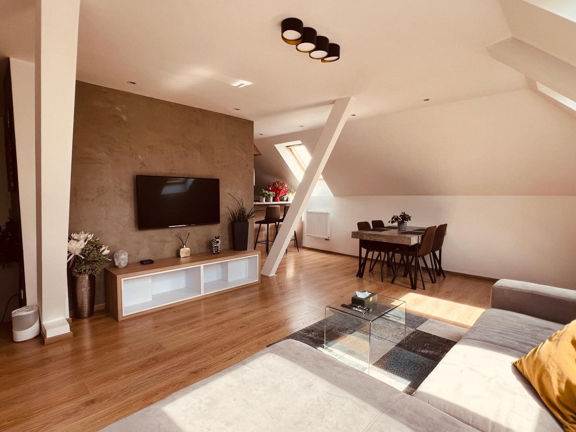Valori - Mezonet 100m2 Apartment Podebrady